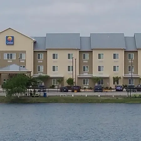 Comfort Inn & Suites Lakeside